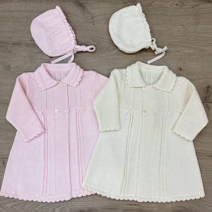 Abrigo de punto con capota