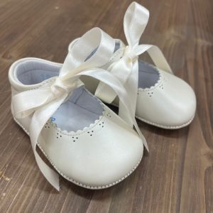 Mercedita piel nacarado