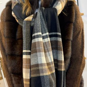 Bufanda fina cuadros negros