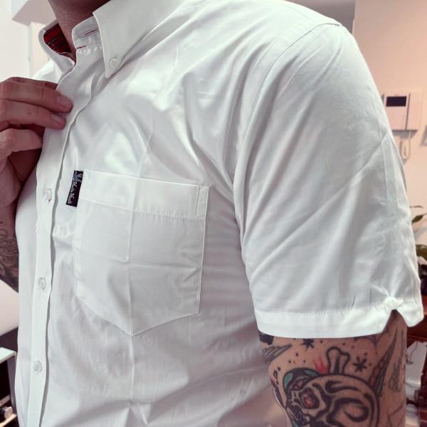 CAMISA BLANCA DE MANGA CORTA HARD TO HANDLE - Imagen 4